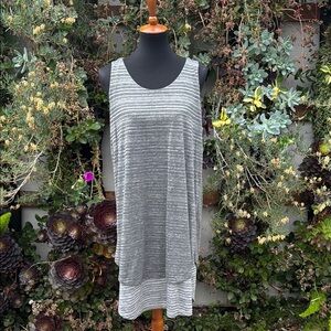 Pleione Gray and White Boxy Midi Dress